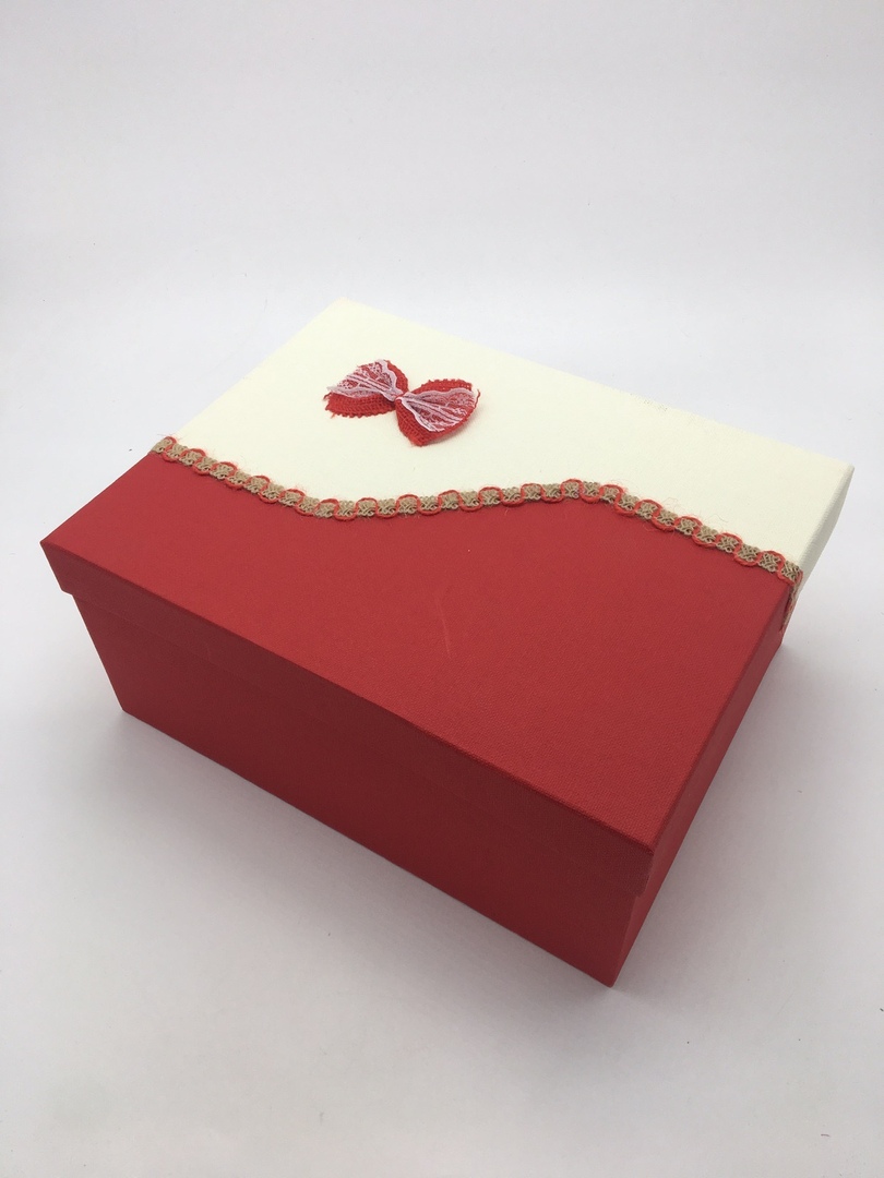 КОРОБКИ НАБОР 3В1 ПРЯМОУГОЛЬНЫЕ С БАНТИКОМ КРАС/БЕЛ 32*25*14  АРТ0866