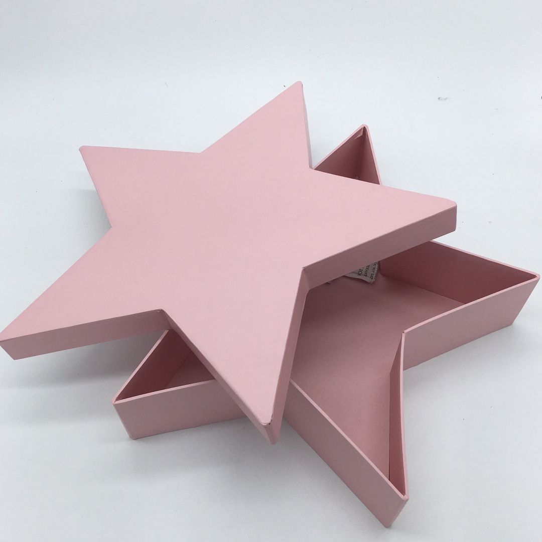 Коробка Звезда. 40*9. ЧЕРНАЯ. Арт06611333