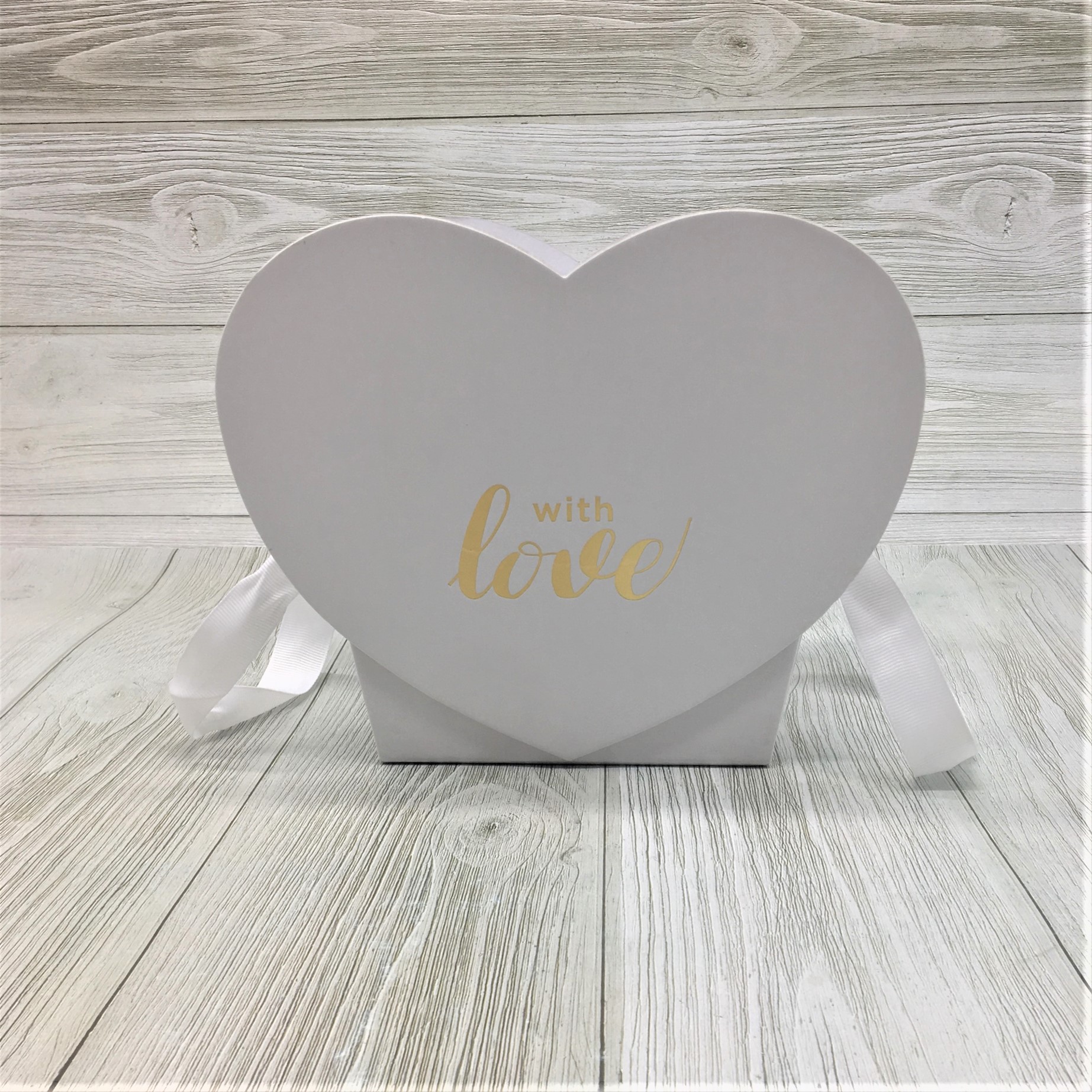 Коробка ваза сердце "With love" Белый. 12*20*16. Арт01484