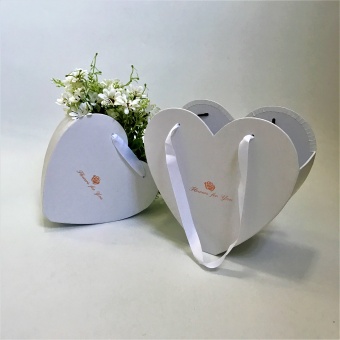 Коробка сумочка сердце 2в1. Белый. 27*10*26. Арт0615