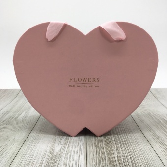 Коробка ваза сердце розовое 10*26*20. Арт01275